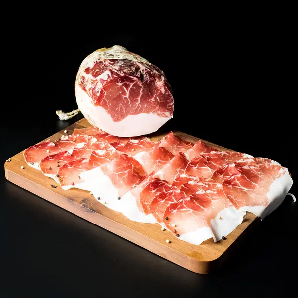 Bertelli Giuseppe Caseificio Ingrosso E Dettaglio Formaggi E Salumi Tipici foto 1